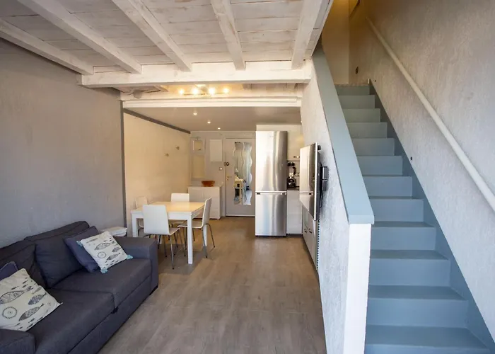 Les Marines Du Levant By Interhome Hotel