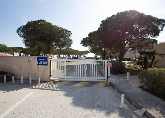 Les Marines Du Levant By Interhome فندق