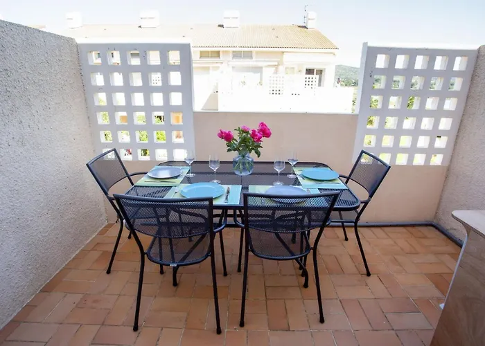 Les Marines Du Levant By Interhome Hotel